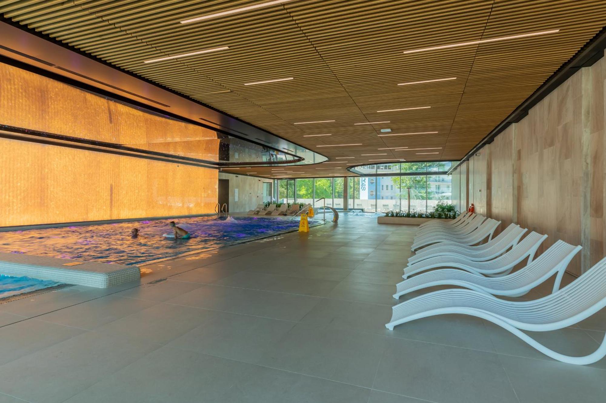 Royal Waves Resort & Spa - Apartment With Parking By Noclegi Renters Misdroy Exterior foto